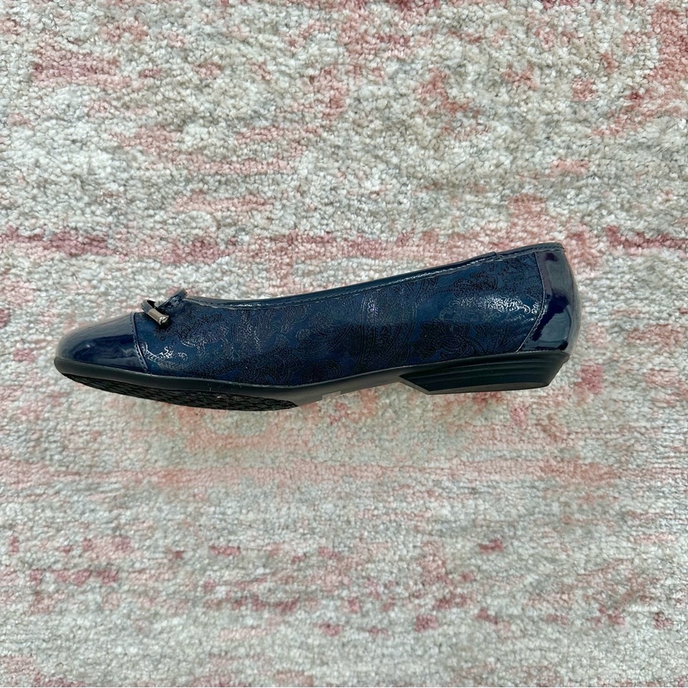 LAST CHANCE!!! 🎉 NWT Karen Scott Rylee Flats